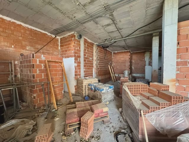 Kaupallinen myytävänä paikassa Librilla - 79 000 € (Ref: 9795543)