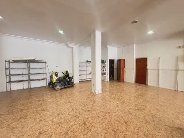 Komercyjne na sprzedaż w Zona Pueblo, Guardamar del Segura - 208 000 € (Ref: 9795656)