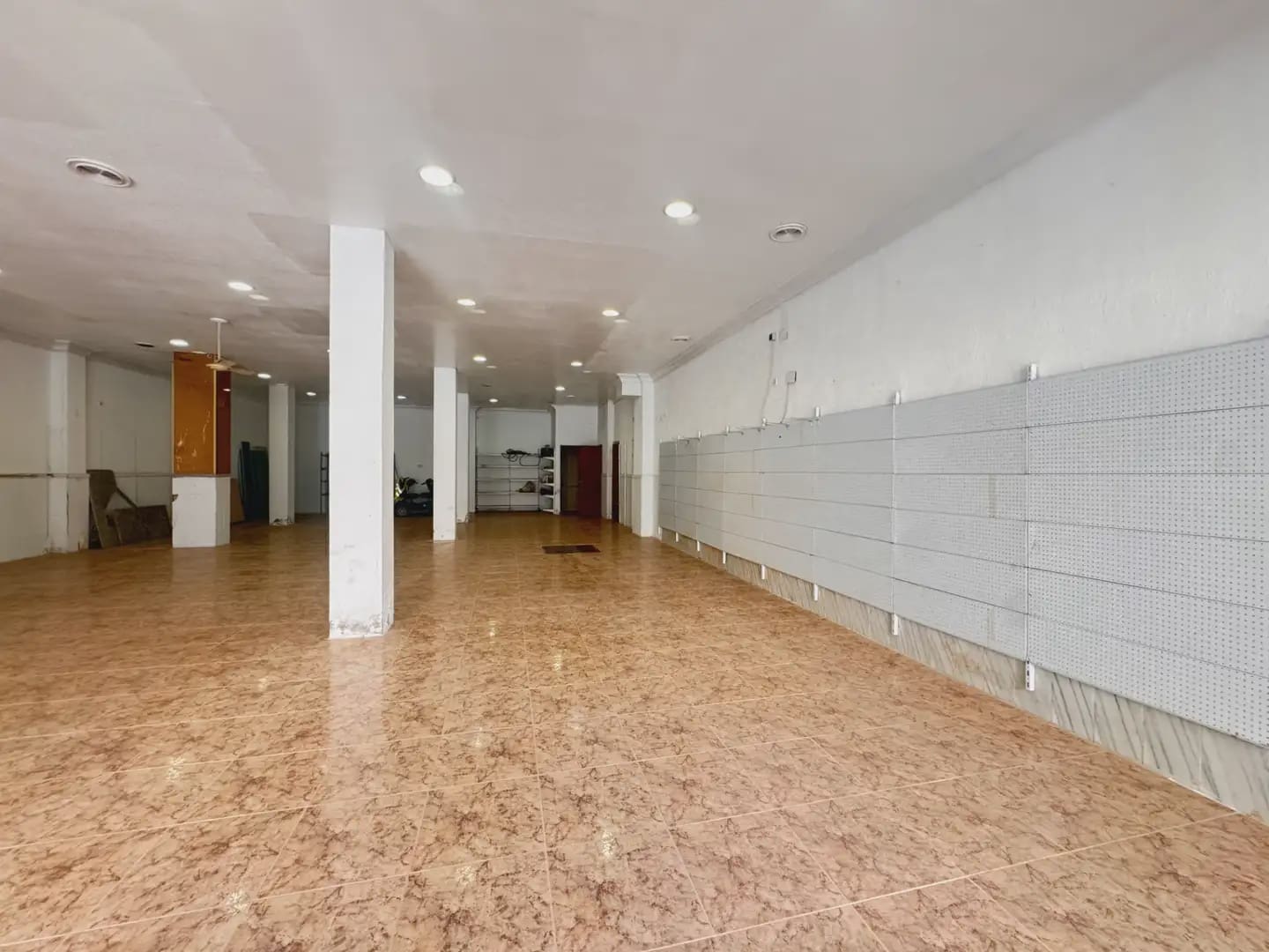 Kommersiell till salu i Guardamar del Segura - 208 000 € (Ref: 9795656)