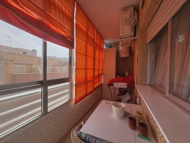 2 quarto Apartamento para venda em Avenida Habaneras - Curva de Palangre, Torrevieja - 140 000 € (Ref: 9795657)