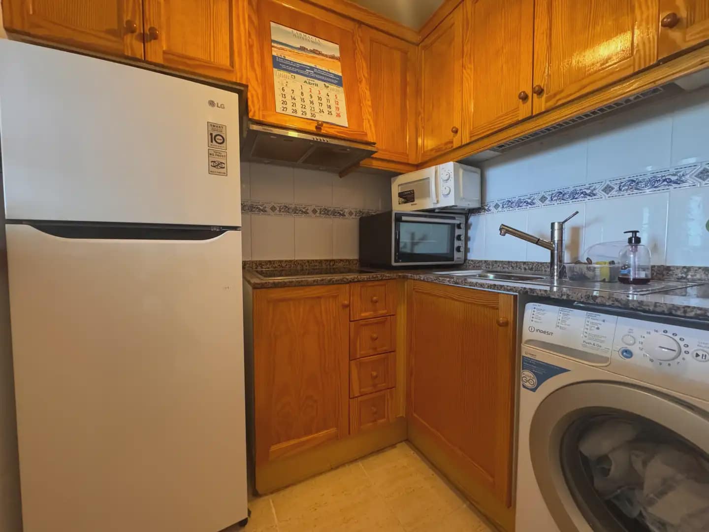 2 bedroom Apartment for sale in Guardamar del Segura with pool garage - € 130,000 (Ref: 9802986)