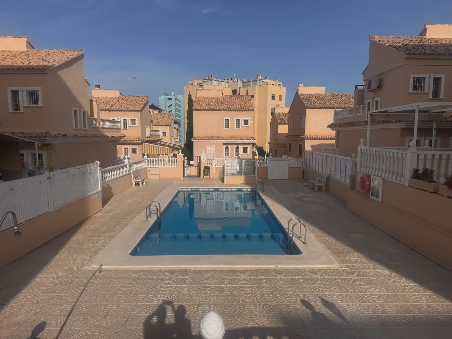 2 bedroom Apartment for sale in Guardamar del Segura with pool garage - € 130,000 (Ref: 9802986)