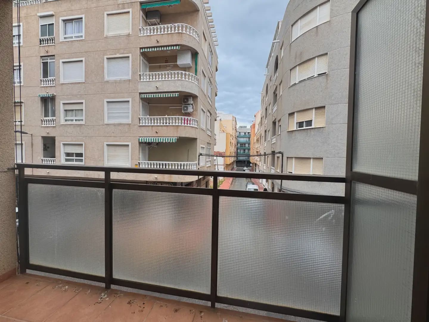 3 soveværelse Lejlighed til salg i Torrevieja med garage - € 168.000 (Ref: 9803769)
