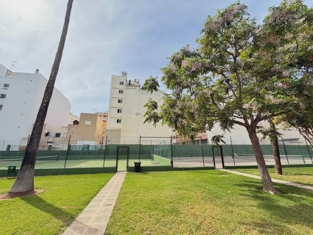 1 soveværelse Lejlighed til salg i Playa de los Locos, Torrevieja med swimmingpool - € 179.900 (Ref: 9821241)