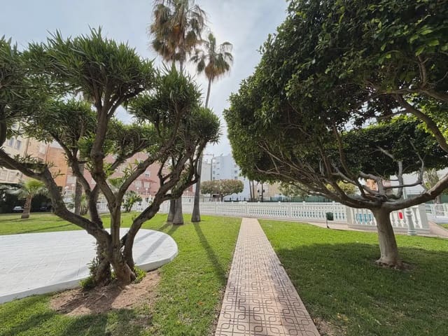 1 soveværelse Lejlighed til salg i Playa de los Locos, Torrevieja med swimmingpool - € 179.900 (Ref: 9821241)