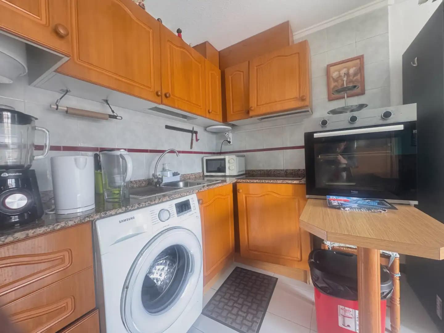 Studio for sale in Torrevieja with pool - € 89,990 (Ref: 9827428)