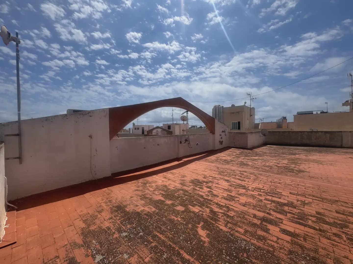 Studio for sale in Torrevieja with pool - € 89,990 (Ref: 9827428)