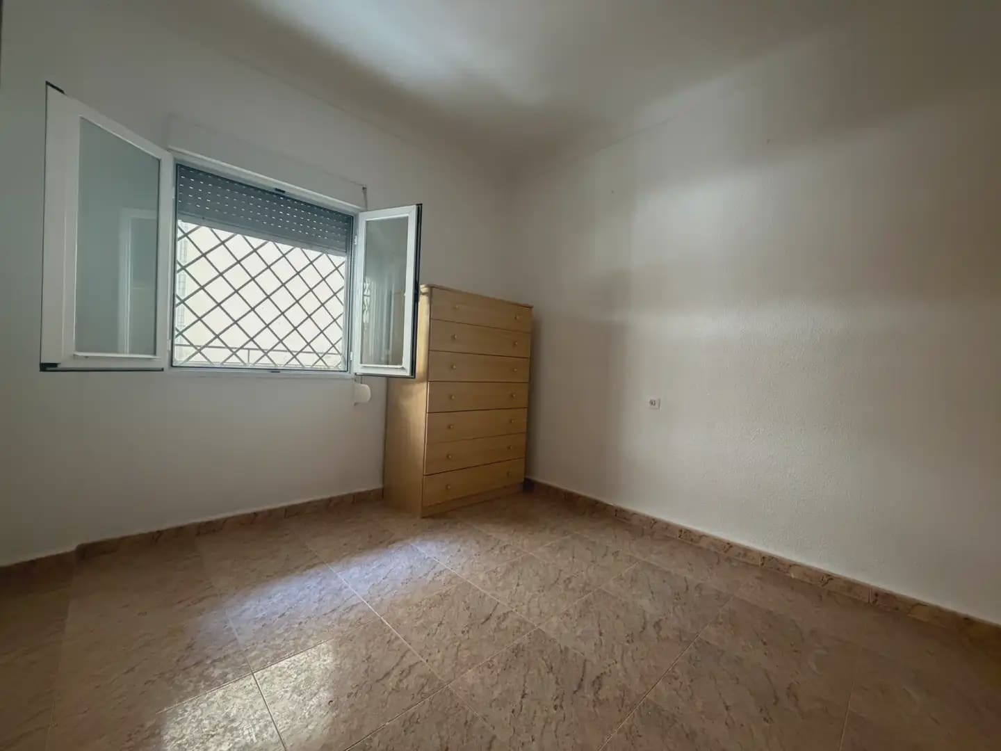 3 bedroom Flat for sale in Santa Pola - € 235,000 (Ref: 9834701)