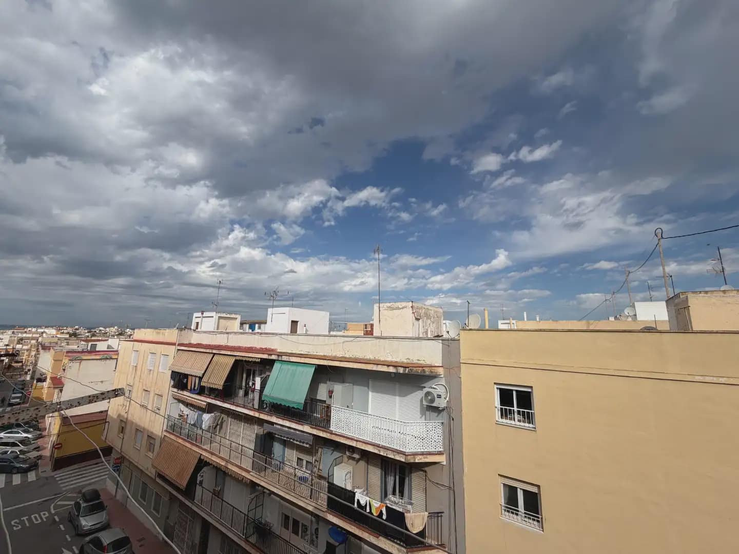3 bedroom Flat for sale in Santa Pola - € 75,000 (Ref: 9834702)