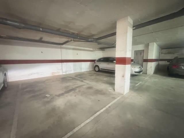 Garage til salg i Avenida Habaneras - Curva de Palangre, Torrevieja - € 12.000 (Ref: 9836793)
