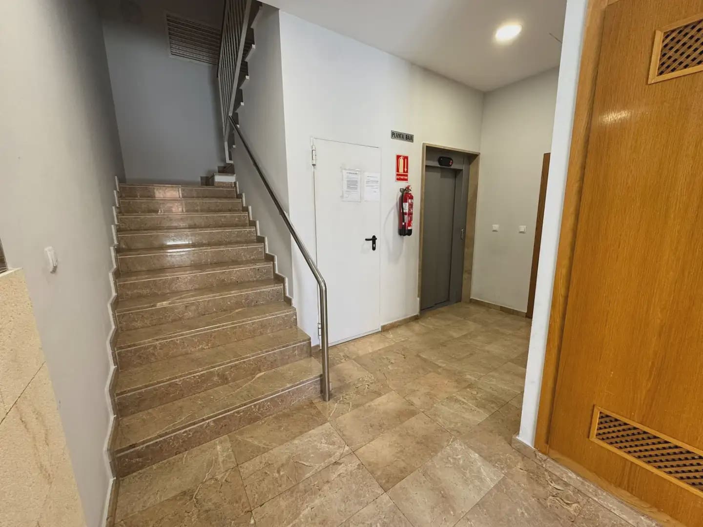 2 bedroom Flat for sale in Murcia city with garage - € 155,000 (Ref: 9838328)