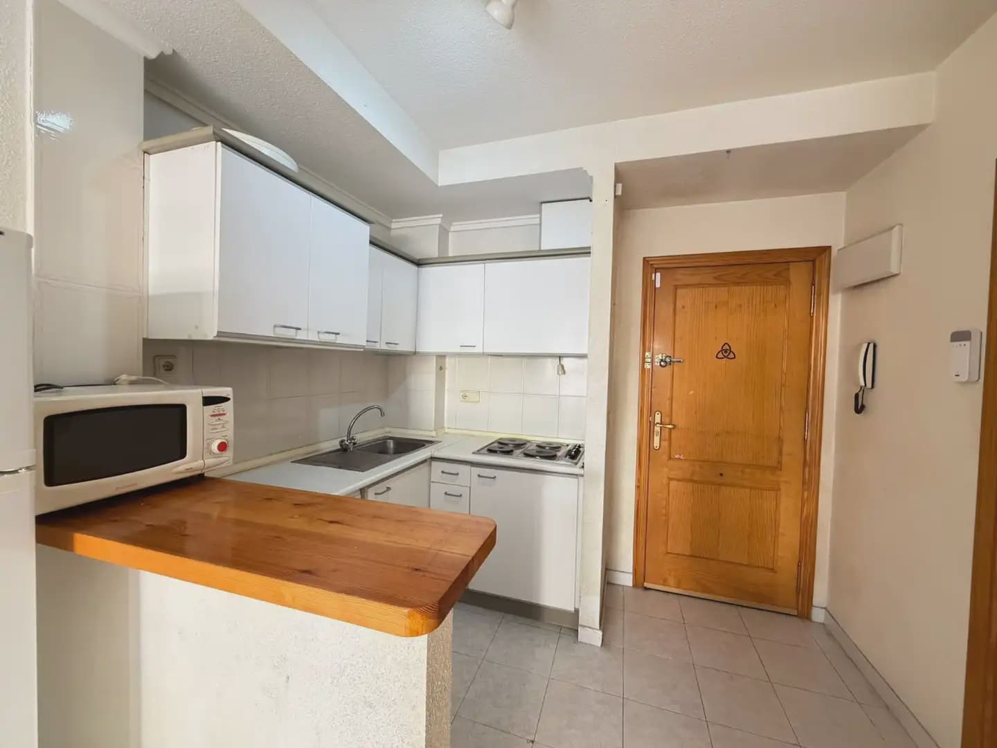 1 soverom Leilighet til salgs i Torrevieja - € 94 900 (Ref: 9854279)