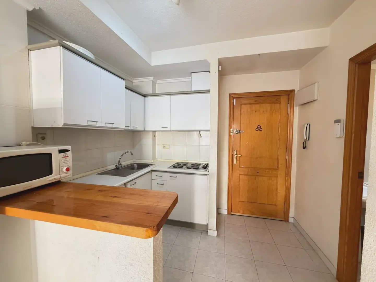 1 soverom Leilighet til salgs i Torrevieja - € 94 900 (Ref: 9854279)