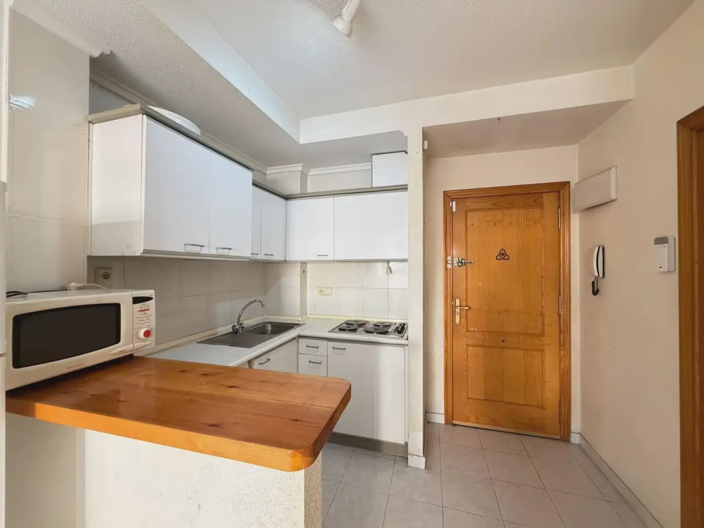 1 soverom Leilighet til salgs i Torrevieja - € 94 900 (Ref: 9854279)