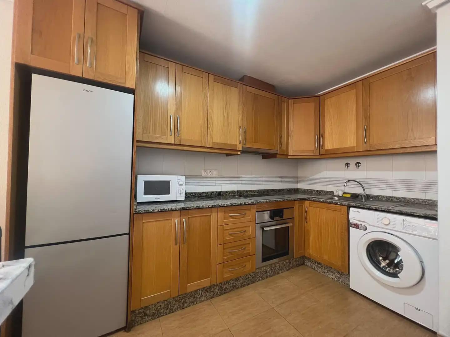 2 chambre Appartement à vendre à Torrevieja avec garage - 139 990 € (Ref: 9912267)
