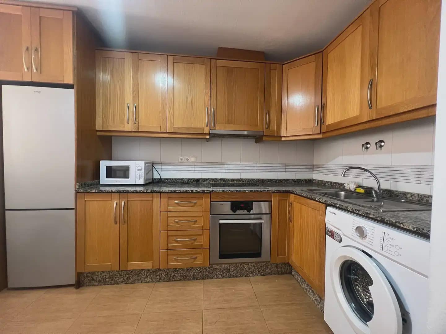 2 chambre Appartement à vendre à Torrevieja avec garage - 139 990 € (Ref: 9912267)