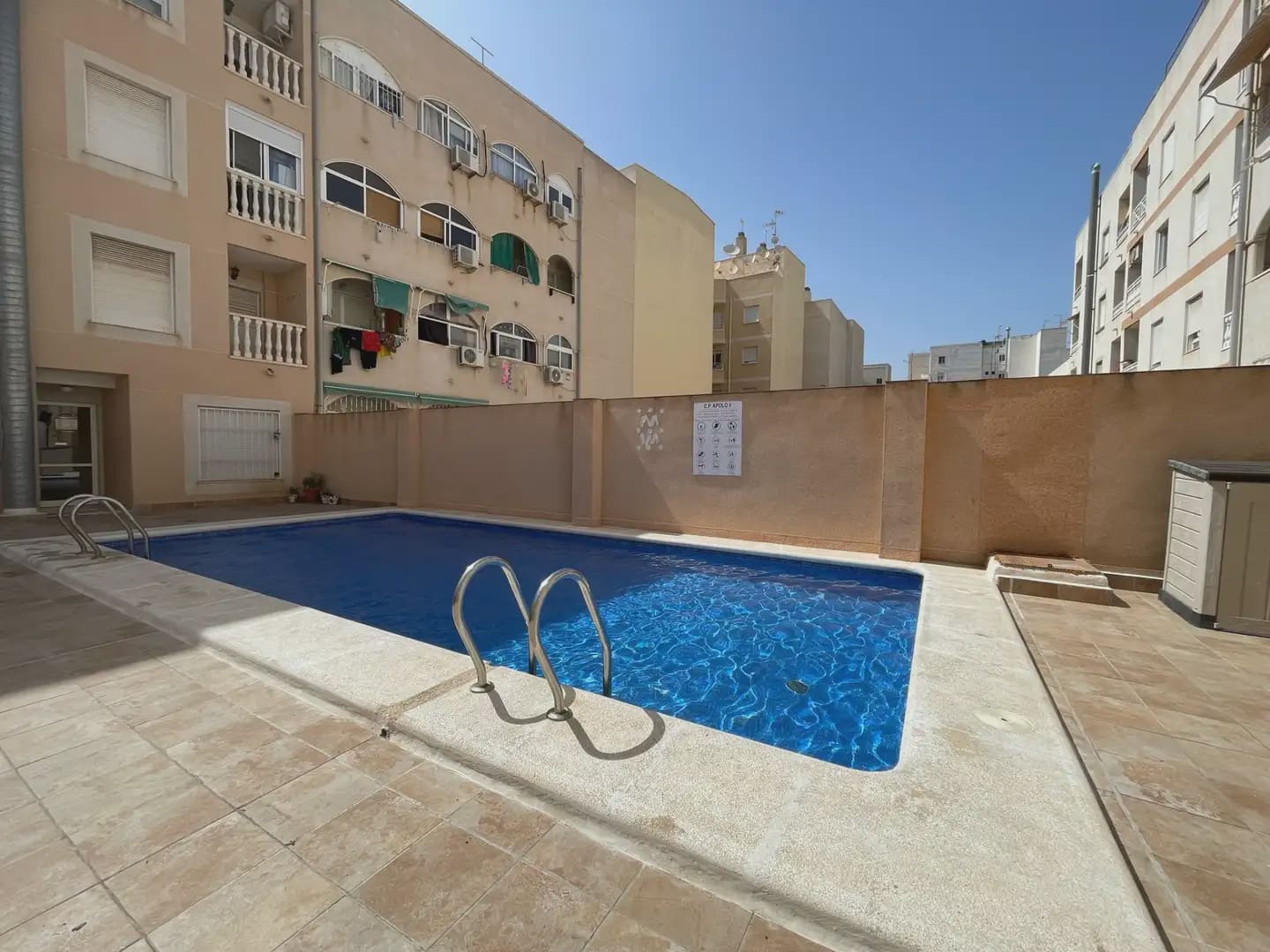 1 sypialnia Mieszkanie na sprzedaż w Torrevieja z basenem - 109 990 € (Ref: 9912269)