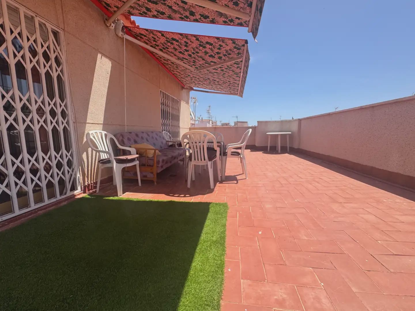 2 chambre Penthouse à vendre à Torrevieja - 168 000 € (Ref: 9919109)