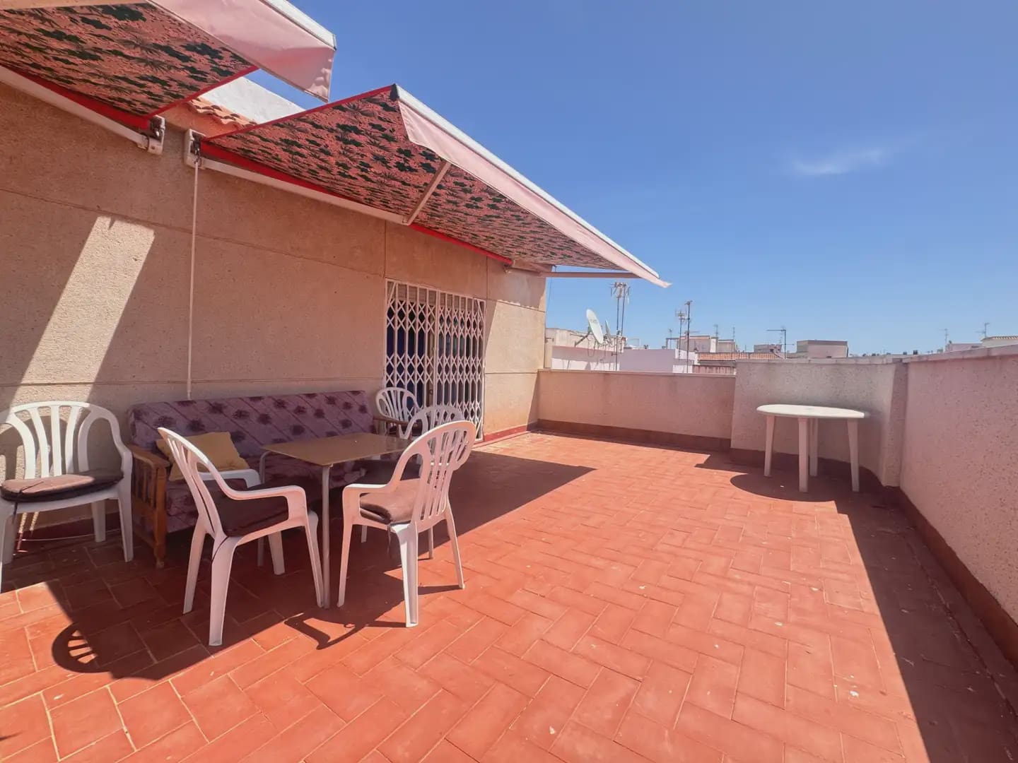 2 chambre Penthouse à vendre à Torrevieja - 168 000 € (Ref: 9919109)