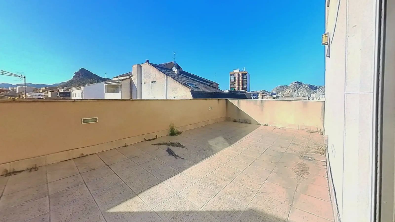 Piso de 3 habitaciones en Archena en venta con garaje - 155.000 € (Ref: 9932521)