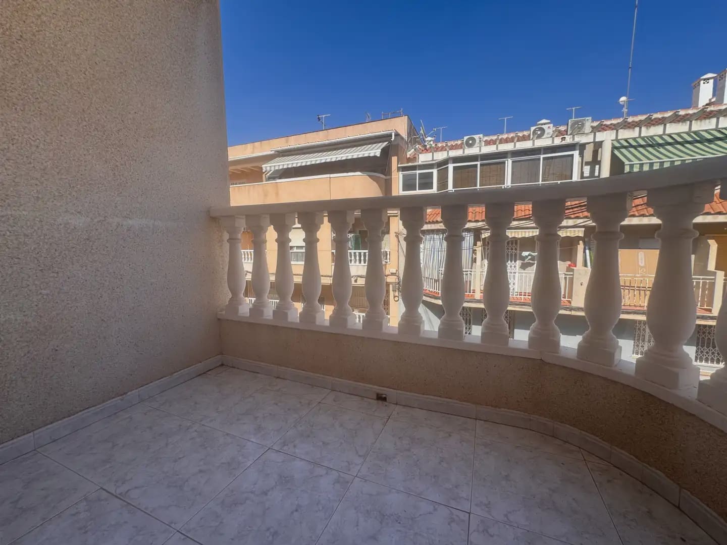 2 camera da letto Appartamento in vendita in Torrevieja con piscina garage - 139.990 € (Rif: 9946653)