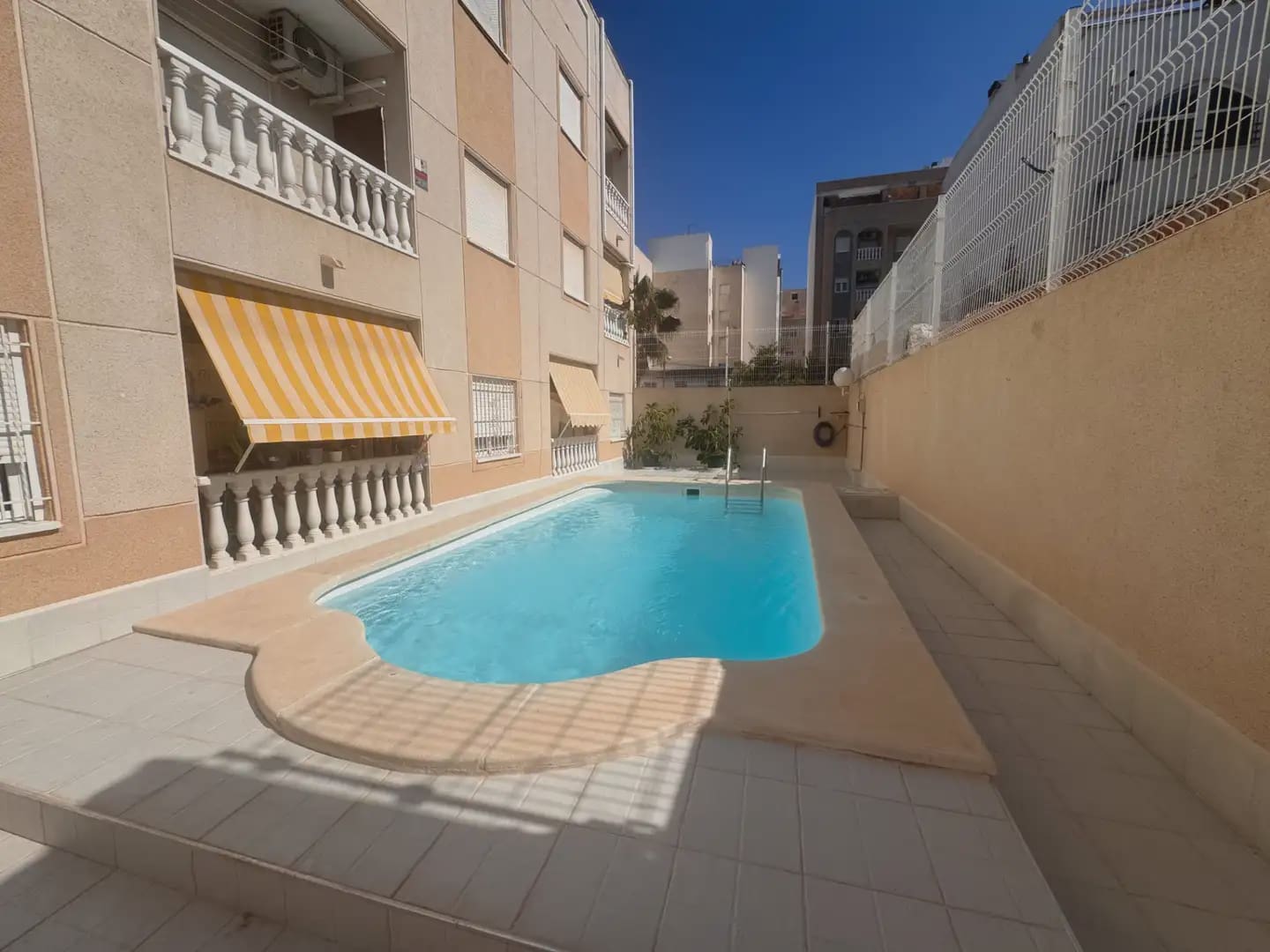 2 camera da letto Appartamento in vendita in Torrevieja con piscina garage - 139.990 € (Rif: 9946653)