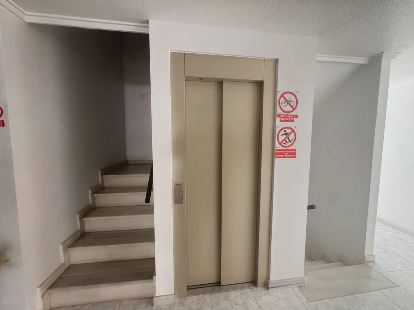 2 camera da letto Appartamento in vendita in Torrevieja con piscina garage - 139.990 € (Rif: 9946653)