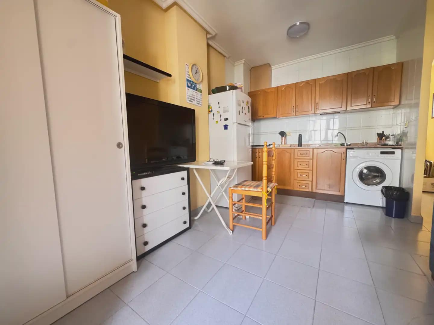 Studio til salgs i Torrevieja med svømmebasseng - € 87 000 (Ref: 9985353)