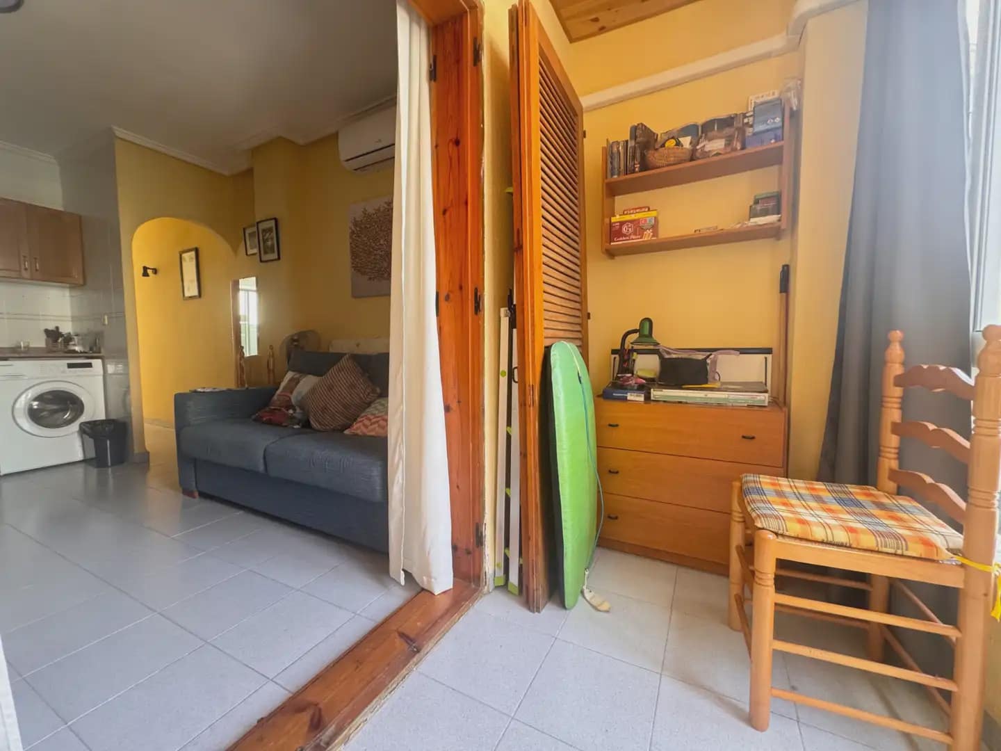 Studio til salgs i Torrevieja med svømmebasseng - € 87 000 (Ref: 9985353)