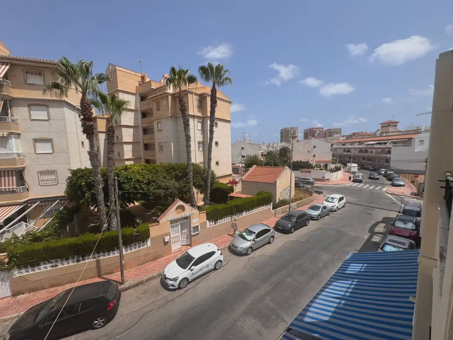 Studio til salgs i Torrevieja med svømmebasseng - € 87 000 (Ref: 9985353)