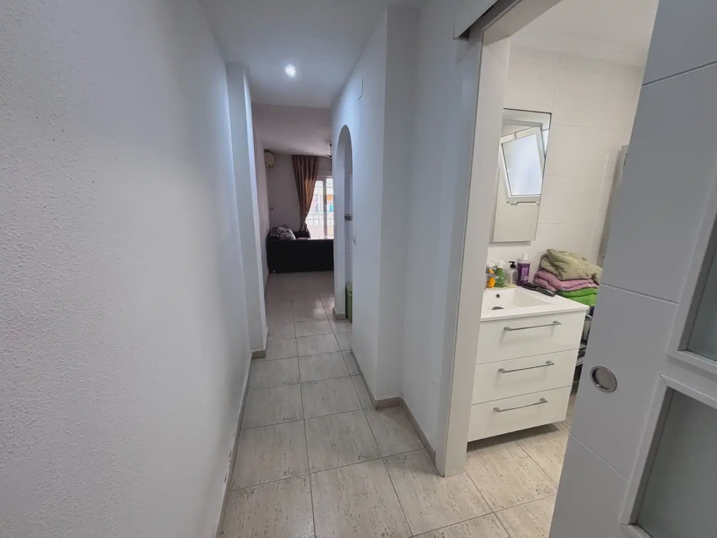 2 bedroom Flat for sale in Torrevieja with pool - € 135,000 (Ref: 9994578)