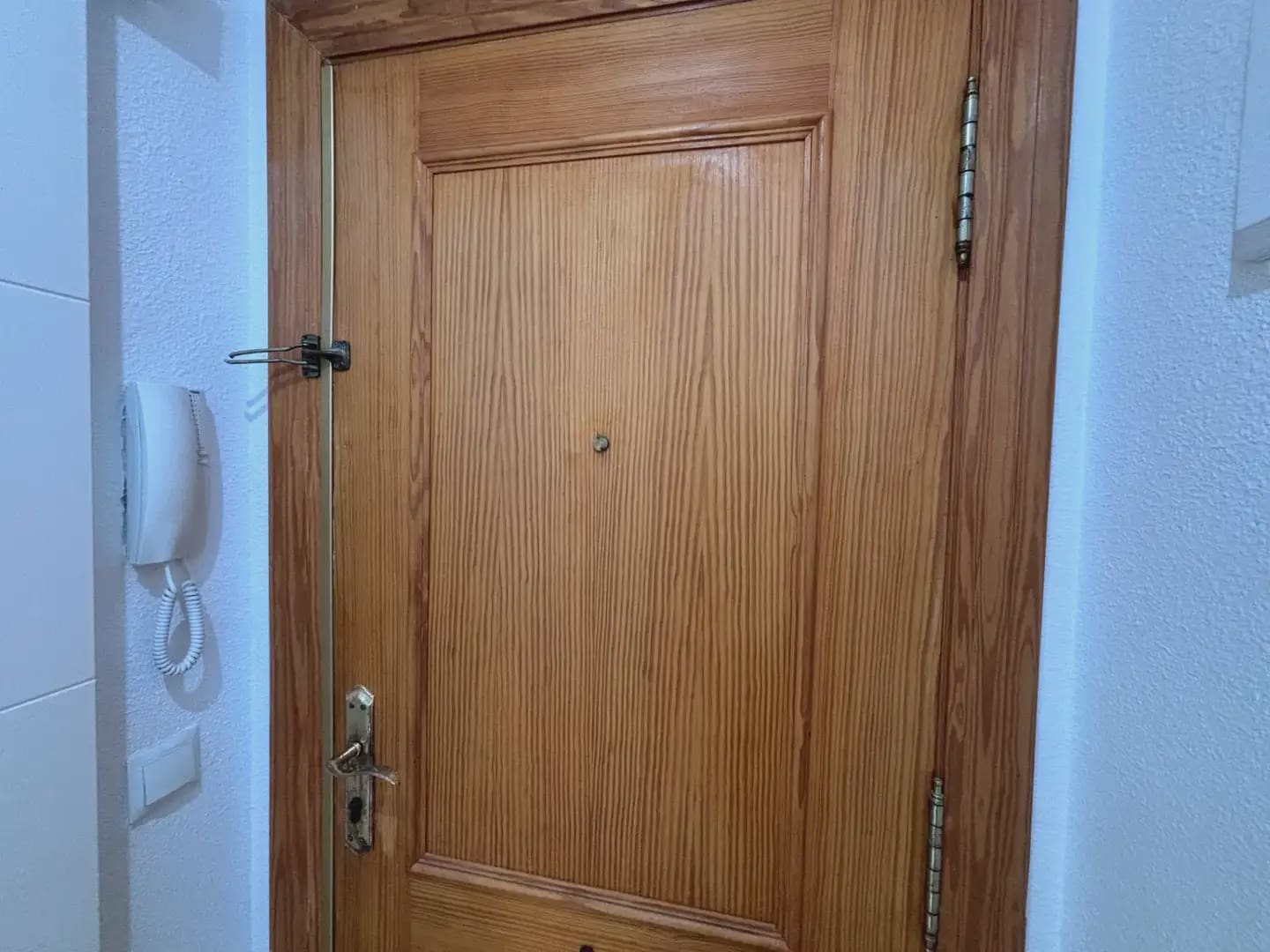 2 bedroom Flat for sale in Torrevieja with pool - € 135,000 (Ref: 9994578)