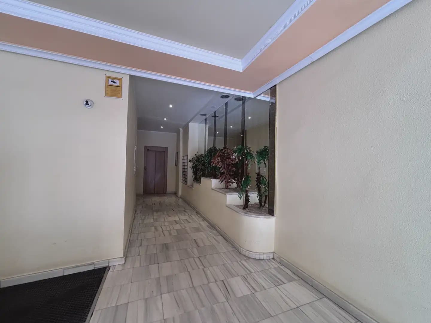 2 bedroom Flat for sale in Torrevieja with pool - € 135,000 (Ref: 9994578)