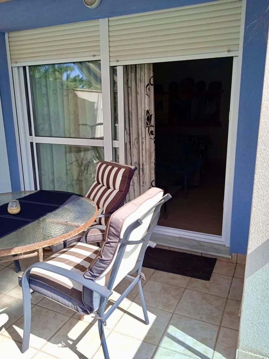 2 bedroom Apartment for sale in Roquetas de Mar with pool - € 229,000 (Ref: 10017626)