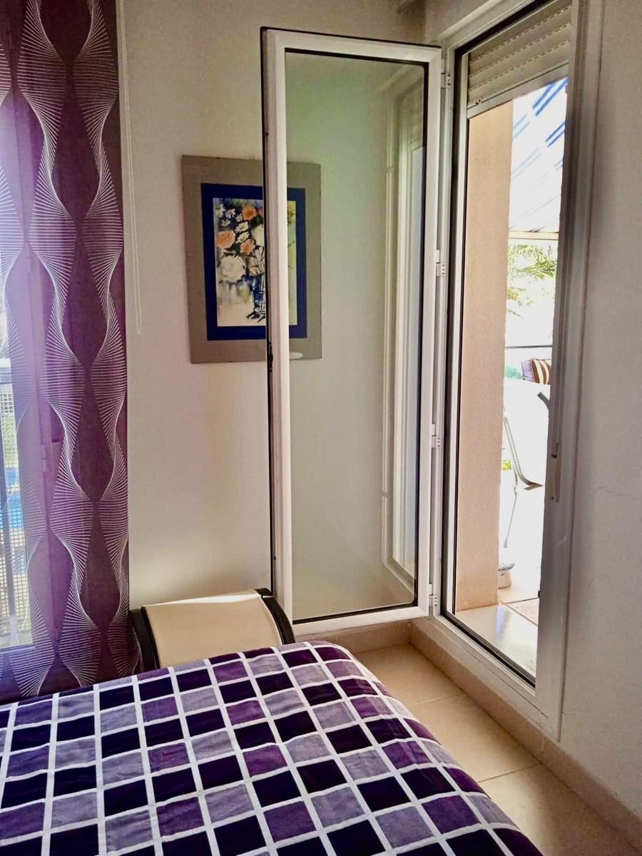 2 bedroom Apartment for sale in Roquetas de Mar with pool - € 229,000 (Ref: 10017626)