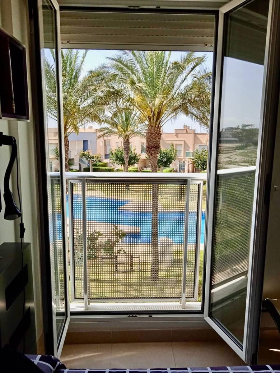 2 bedroom Apartment for sale in Roquetas de Mar with pool - € 229,000 (Ref: 10017626)