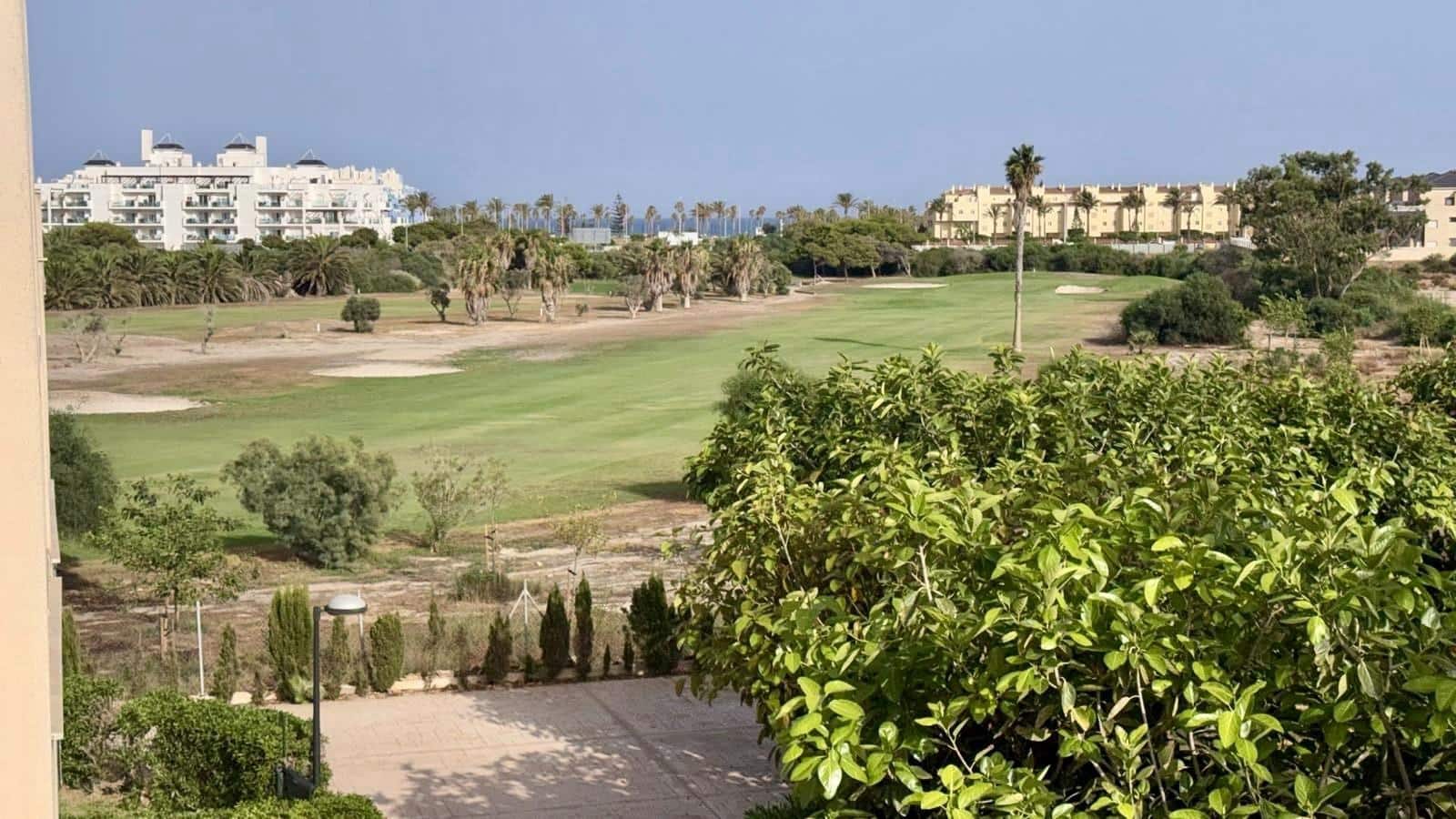 2 bedroom Apartment for sale in Roquetas de Mar with pool - € 229,000 (Ref: 10017626)