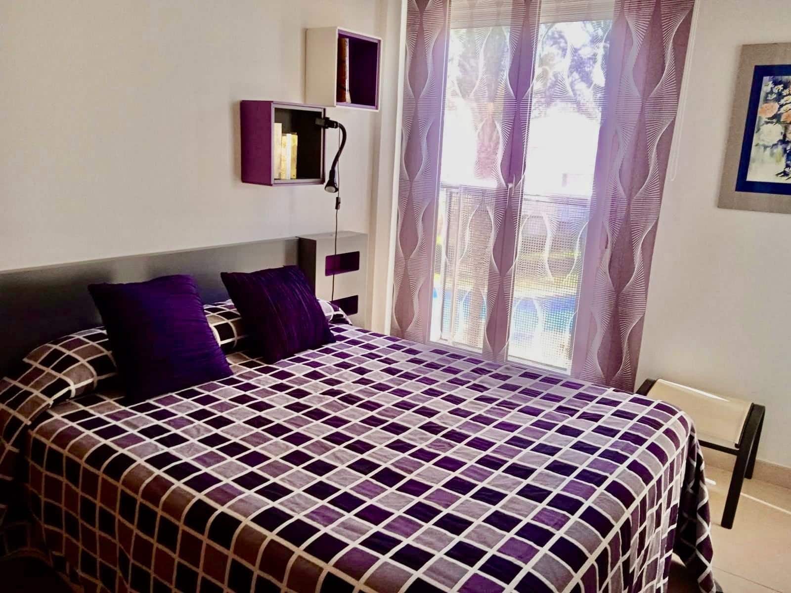 2 bedroom Apartment for sale in Roquetas de Mar with pool - € 229,000 (Ref: 10017626)