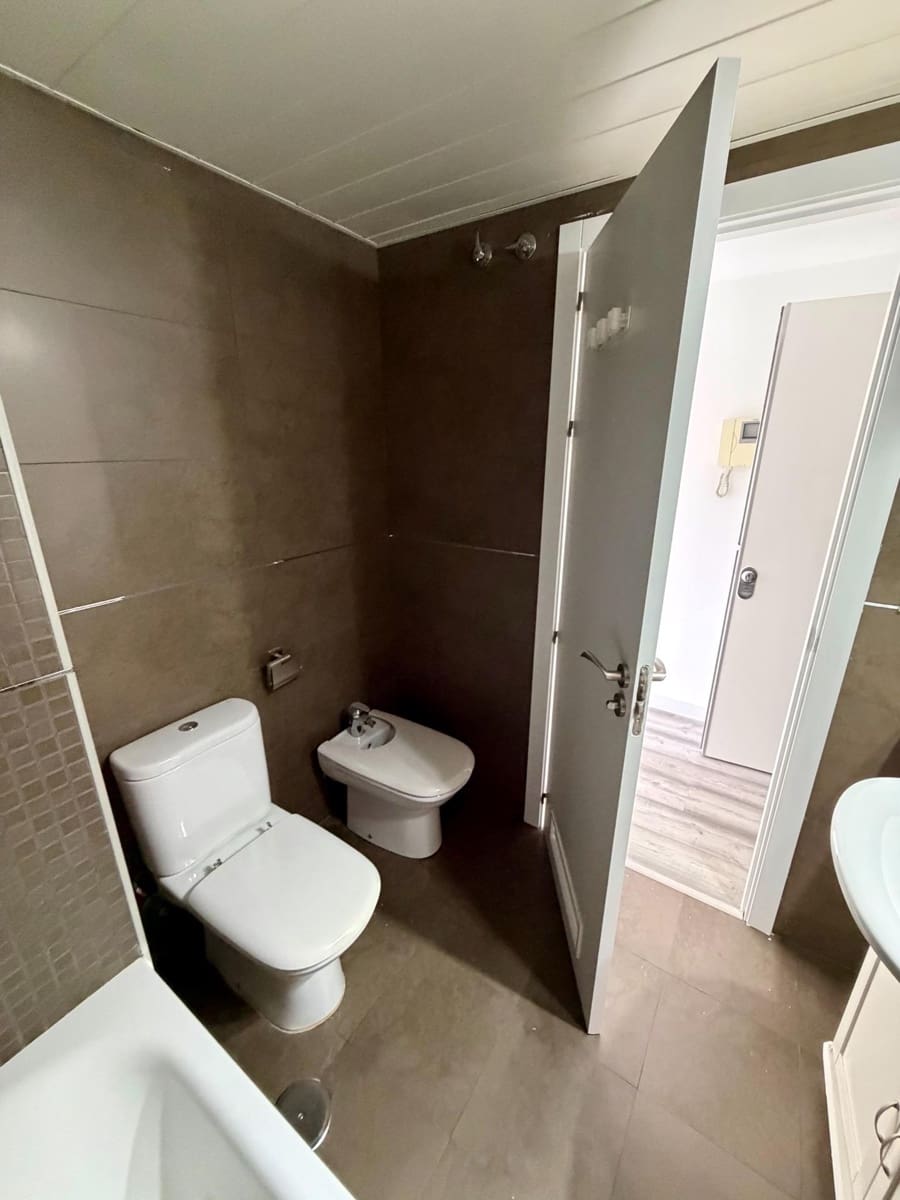 1 sovrum Lägenhet till salu i Almeria stad med pool - 219 900 € (Ref: 10021042)