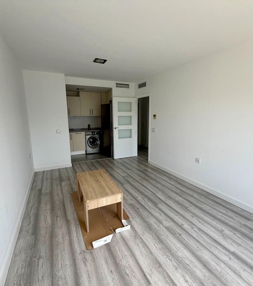 1 sovrum Lägenhet till salu i Almeria stad med pool - 219 900 € (Ref: 10021042)