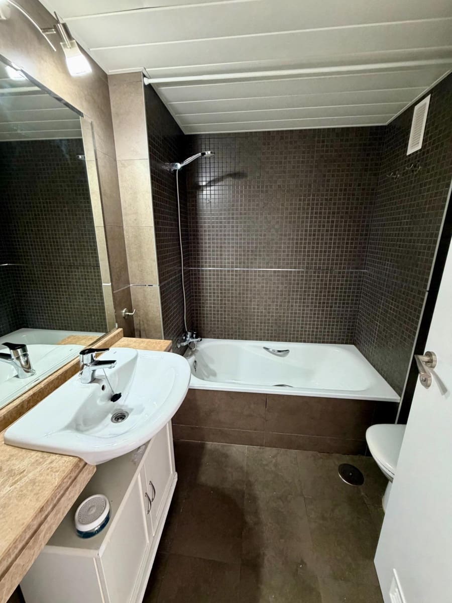 1 sovrum Lägenhet till salu i Almeria stad med pool - 219 900 € (Ref: 10021042)