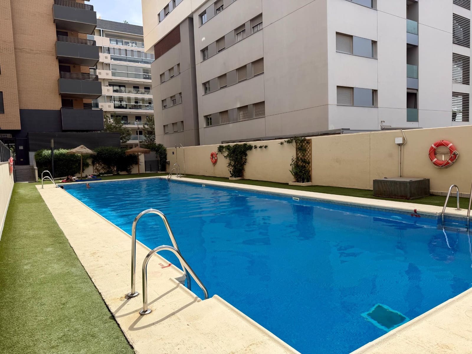 1 sovrum Lägenhet till salu i Almeria stad med pool - 219 900 € (Ref: 10021042)