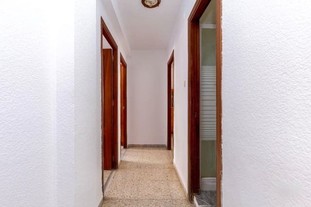 3 quarto Apartamento para venda em Almeria cidade - 95 000 € (Ref: 10021043)