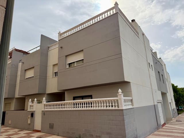 4 sovrum Semi-fristående Villa till salu i Aguadulce (Almeria), Roquetas de Mar - 360 000 € (Ref: 10030689)