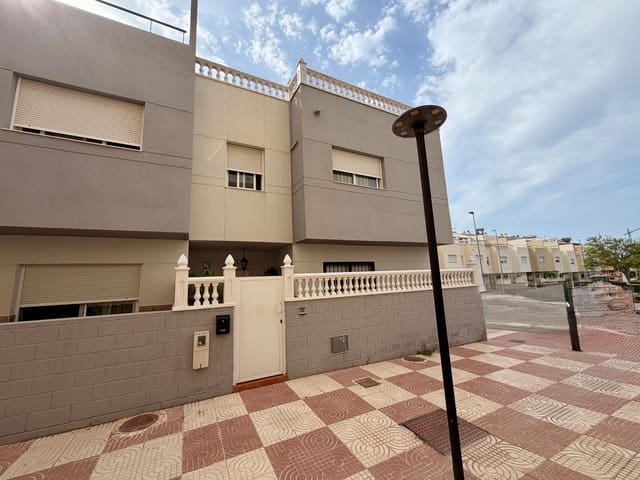 4 sovrum Semi-fristående Villa till salu i Aguadulce (Almeria), Roquetas de Mar - 360 000 € (Ref: 10030689)