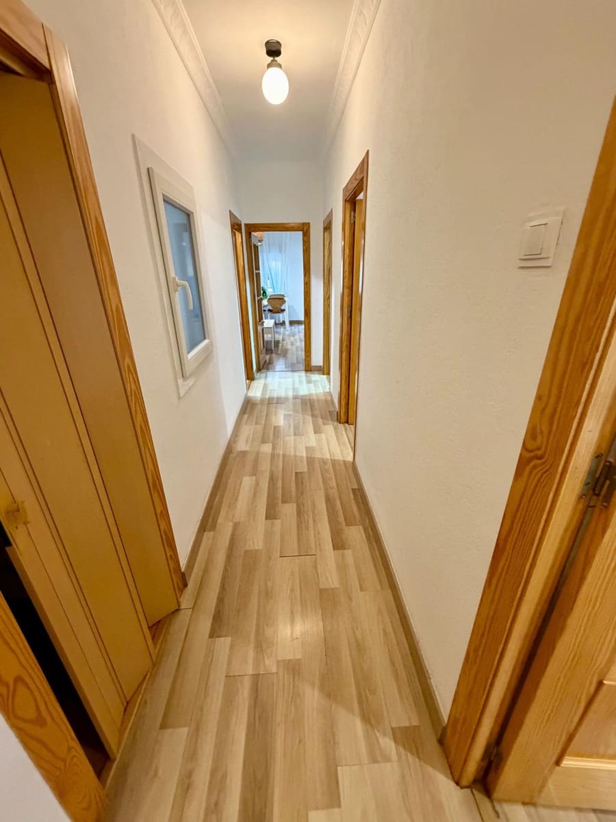 3 bedroom Flat for sale in Almeria city - € 150,000 (Ref: 10047480)