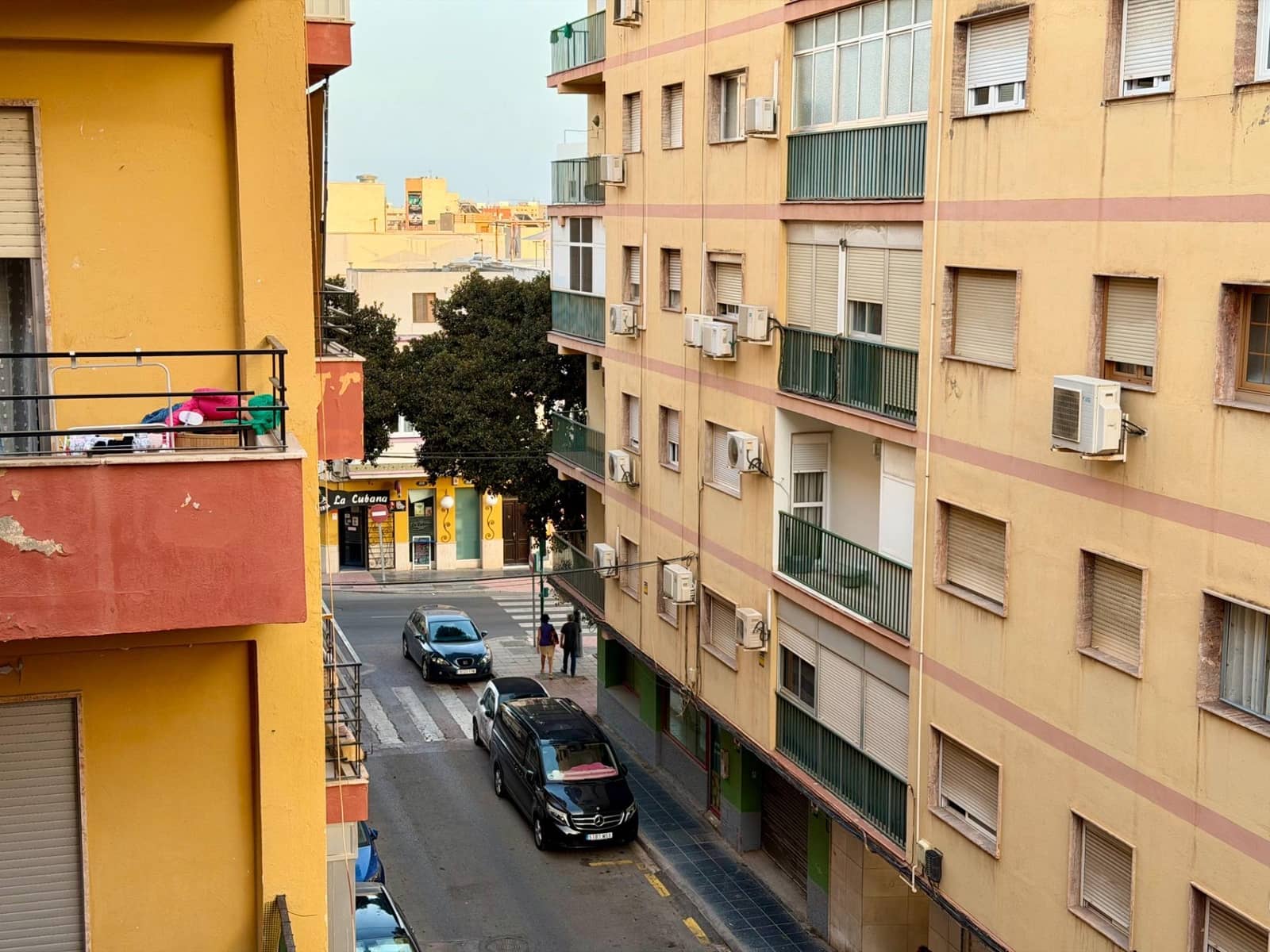 3 bedroom Flat for sale in Almeria city - € 150,000 (Ref: 10047480)