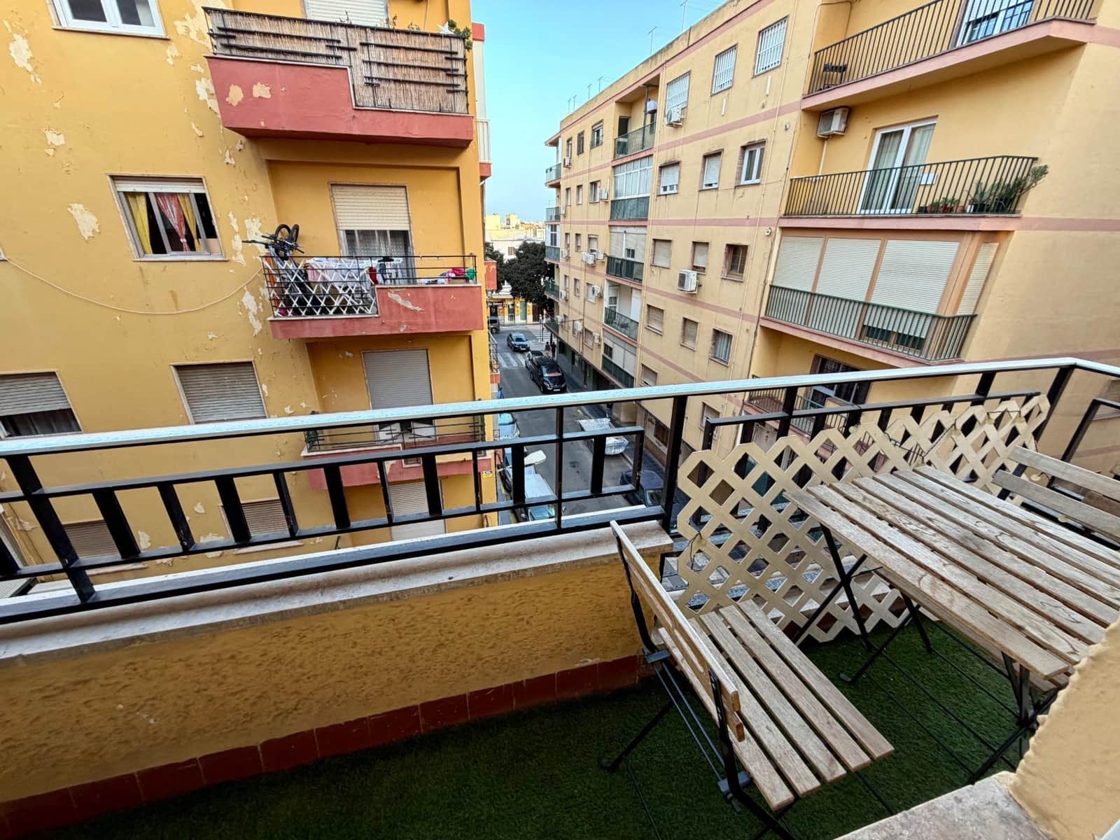 3 bedroom Flat for sale in Almeria city - € 150,000 (Ref: 10047480)