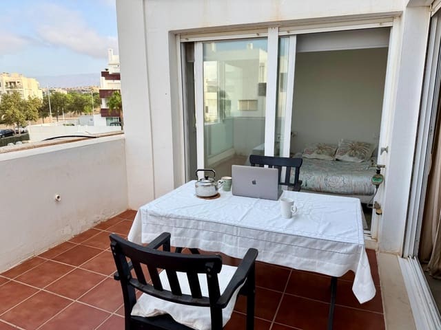 2 bedroom Apartment for sale in Retamar, Almería city with pool - € 330,000 (Ref: 10049513)