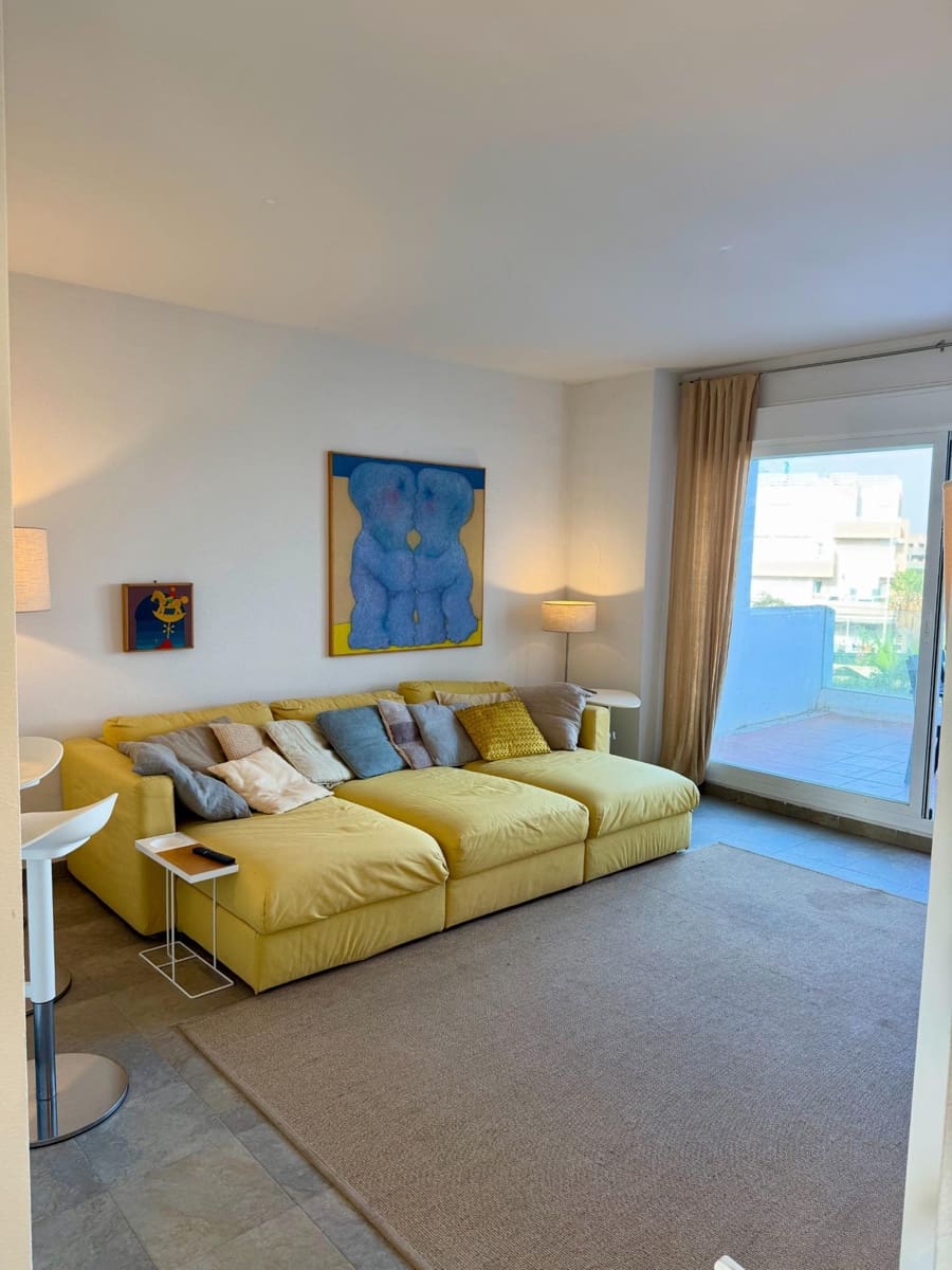 2 bedroom Apartment for sale in Almeria city with pool - € 330,000 (Ref: 10049513)